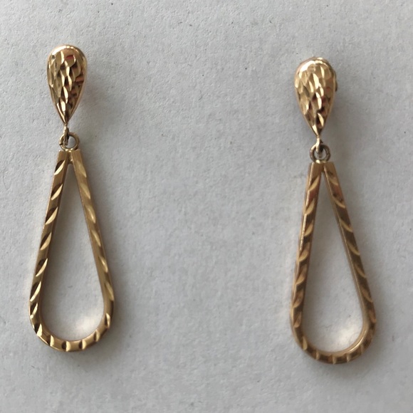 Jewelry - Gold Tear Drop Earrings Jewelry - Gold Tear Drop Earrings